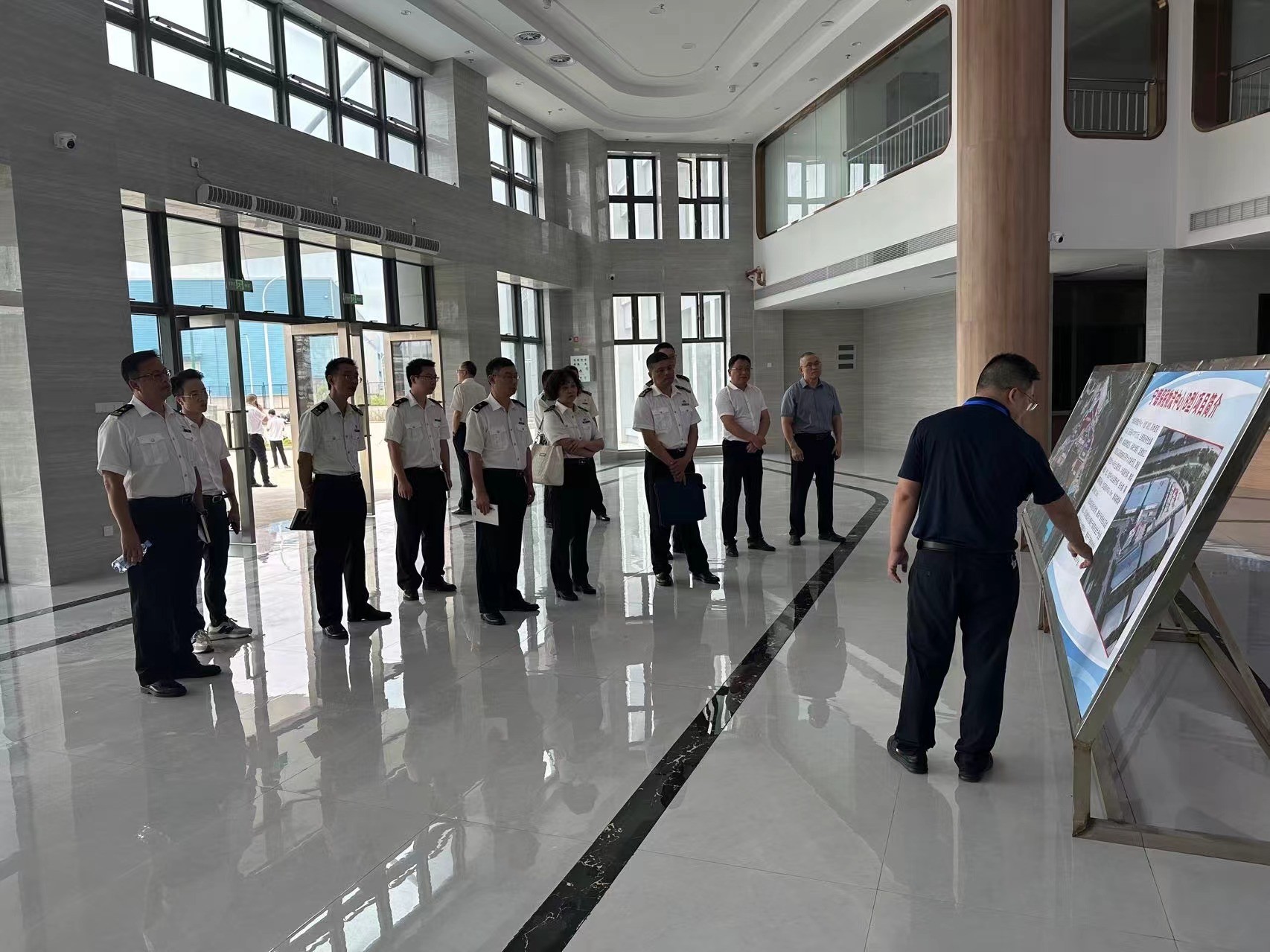 福州海關相關領導深入寧德保稅物流中心（B保）項目調(diào)研，蔡慧銘拍攝1.jpg
