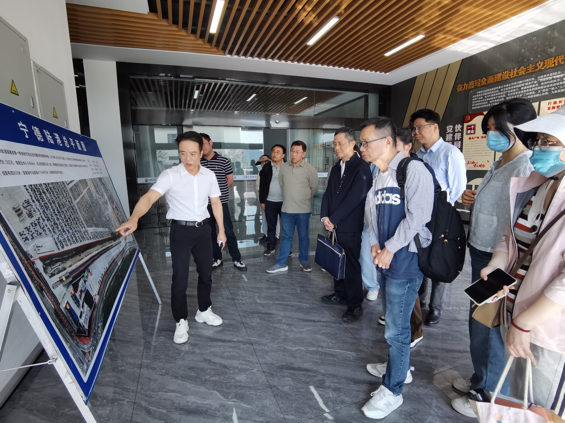 寧德汽車基地項(xiàng)目鐵路專用線擴(kuò)建工程可研報(bào)告評(píng)估會(huì)順利召開，張長(zhǎng)明拍攝1.jpg